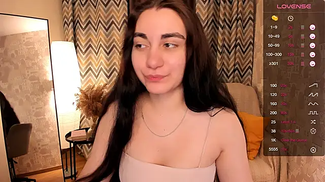 hannacheekss  online show from 01.18.25