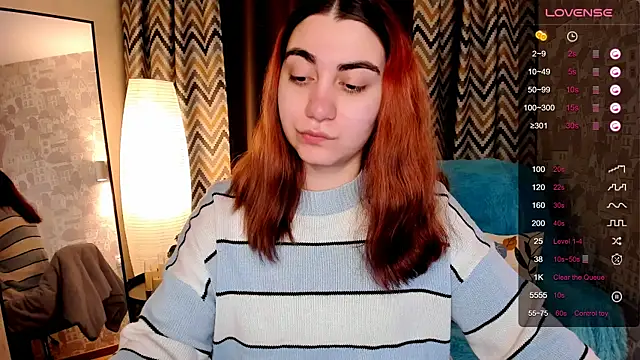 hannacheekss  online show from 11.18.25