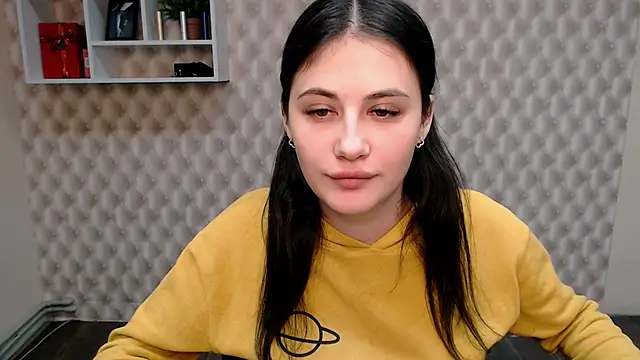 Snapshot of AliceSexyyy_ chatting on 01.04.25 AliceSexyyy online show from 01.04.25