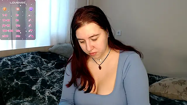 Snapshot of BettyandRich_ chatting on 03.16.25 BettyandRich online show from 03.16.25