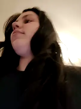 Snapshot of leeya_lee chatting on 01.24.25 leeya lee online show from 01.24.25