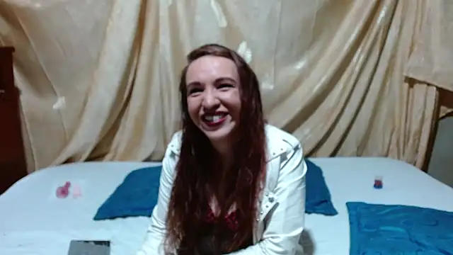 Snapshot of Sydney_kanee chatting on 10.12.25 Sydney kanee online show from 10.12.25