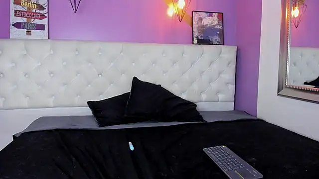 Snapshot of Candypoppy77 chatting on 01.11.25 Candypoppy77 online show from 01.11.25