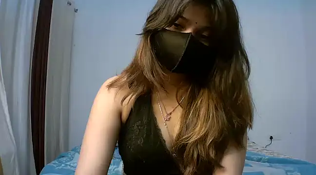 Snapshot of your_pokkie chatting on 12.08.24 your pokkie online show from 12.08.24