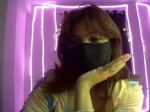 Snapshot of your_pokkie chatting on 01.15.25 your pokkie online show from 01.15.25