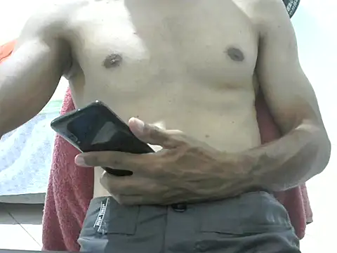 Snapshot of bbehemothh chatting on 03.16.25 bbehemothh online show from 03.16.25