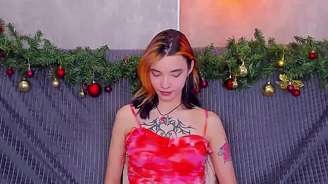 Snapshot of as1an_girlfriend chatting on 12.15.24 as1an girlfriend online show from 12.15.24