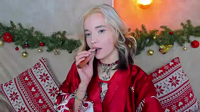 Snapshot of as1an_girlfriend chatting on 12.19.24 as1an girlfriend online show from 12.19.24