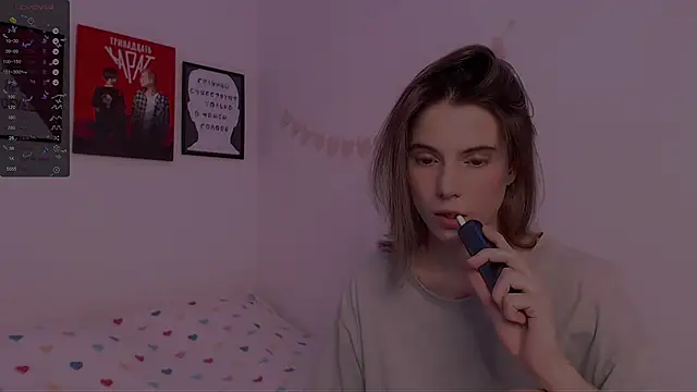 Snapshot of _ni_kiss chatting on 01.13.25 ni kiss online show from 01.13.25