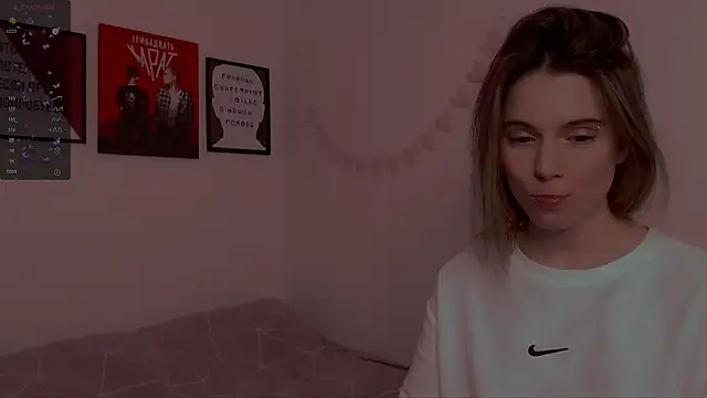 Snapshot of _ni_kiss chatting on 01.25.25 ni kiss online show from 01.25.25