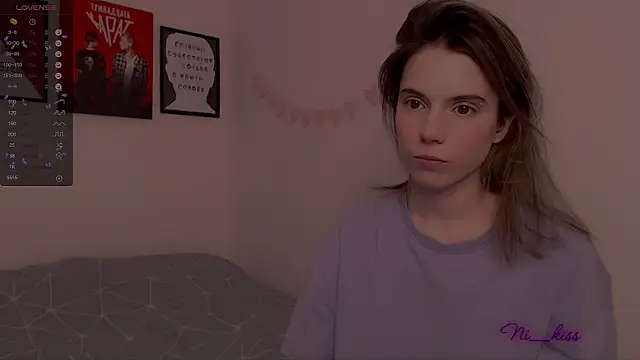 Snapshot of _ni_kiss chatting on 02.15.25 ni kiss online show from 02.15.25