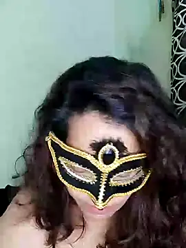 Snapshot of Anika-Bhabhi chatting on 01.17.25 Anika-Bhabhi online show from 01.17.25