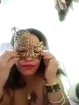 Snapshot of Anika-Bhabhi chatting on 02.13.25 Anika-Bhabhi online show from 02.13.25