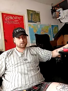 Ozomitro online show from 03.08.25