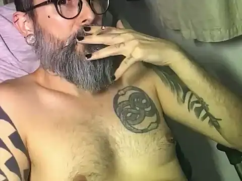 cabine103 online show from 10.26.25