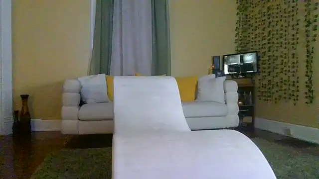 SexGoddessfinest online show from 09.25.25