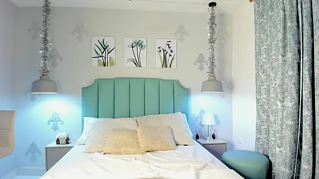 Khenta Michells online show from 03.19.25