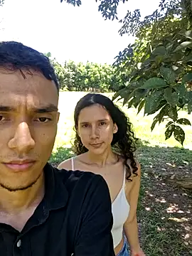 Snapshot of Antonella_and_axel_ chatting on 09.21.25 Antonella and axel online show from 09.21.25