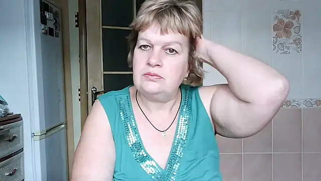 Snapshot of Ettie_Tonia chatting on 01.15.25 Ettie Tonia online show from 01.15.25