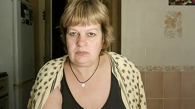 Snapshot of Ettie_Tonia chatting on 02.09.25 Ettie Tonia online show from 02.09.25