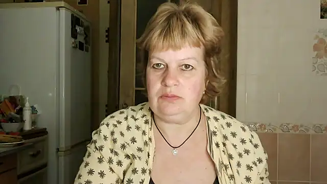 Snapshot of Ettie_Tonia chatting on 03.09.25 Ettie Tonia online show from 03.09.25