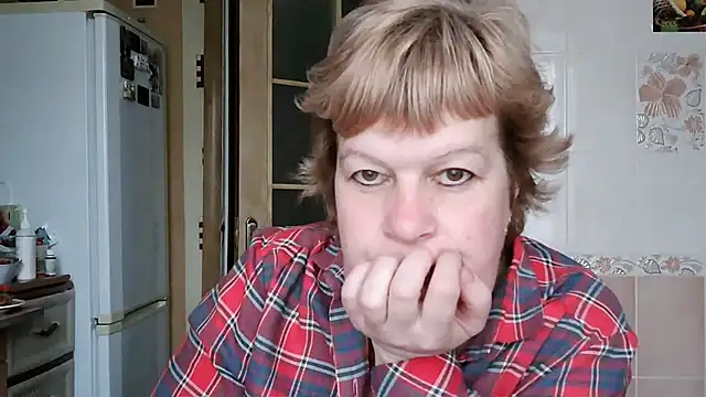 Snapshot of Ettie_Tonia chatting on 03.13.25 Ettie Tonia online show from 03.13.25
