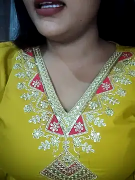 Snapshot of cutepragya2 chatting on 10.11.25 cutepragya2 online show from 10.11.25