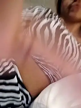 Snapshot of fofinhaa12 chatting on 09.18.25 fofinhaa12 online show from 09.18.25