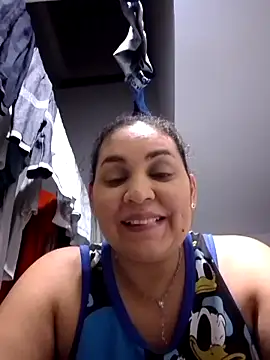 Snapshot of MirandaSoto chatting on 01.19.25 MirandaSoto online show from 01.19.25