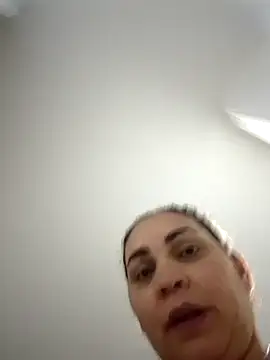 Snapshot of MirandaSoto chatting on 01.21.25 MirandaSoto online show from 01.21.25