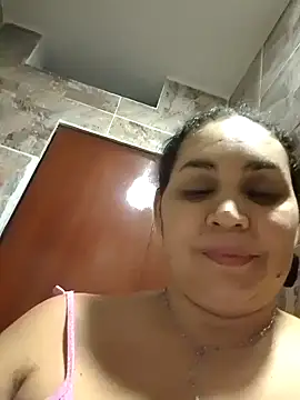 Snapshot of MirandaSoto chatting on 01.25.25 MirandaSoto online show from 01.25.25