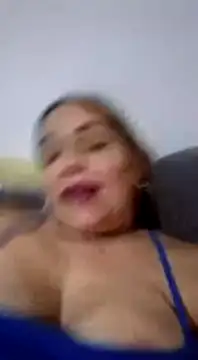 Snapshot of MirandaSoto chatting on 01.25.25 MirandaSoto online show from 01.25.25