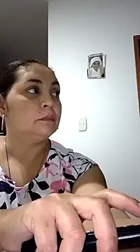 Snapshot of MirandaSoto chatting on 02.14.25 MirandaSoto online show from 02.14.25