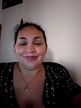 Snapshot of MirandaSoto chatting on 03.03.25 MirandaSoto online show from 03.03.25