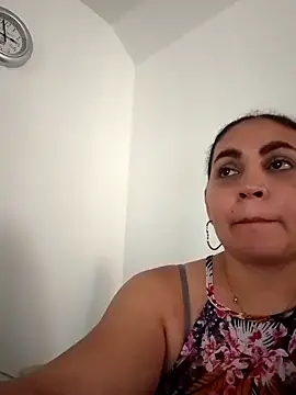 Snapshot of MirandaSoto chatting on 03.22.25 MirandaSoto online show from 03.22.25