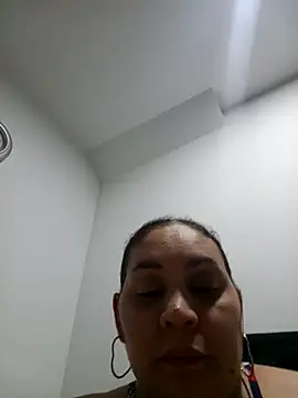 Snapshot of MirandaSoto chatting on 09.14.25 MirandaSoto online show from 09.14.25
