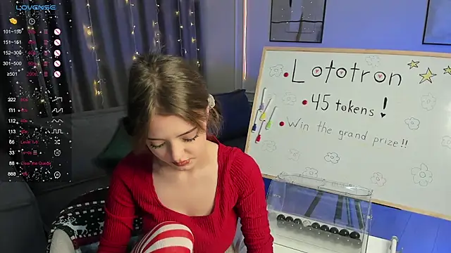 Snapshot of ellyford chatting on 12.14.24 ellyford online show from 12.14.24