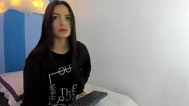 britny clouds online show from 12.27.24