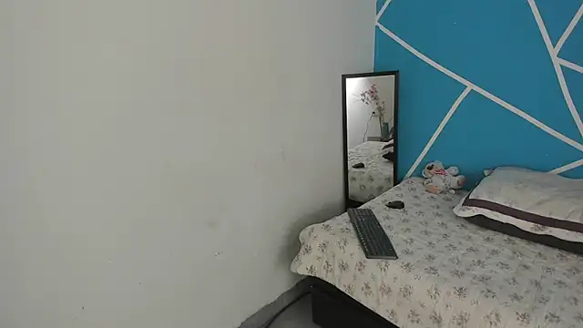 britny clouds online show from 01.21.25