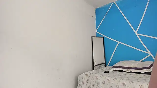 britny clouds online show from 01.23.25