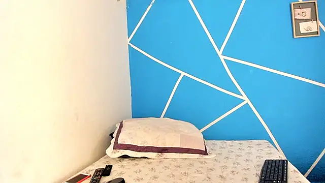 britny clouds online show from 02.06.25