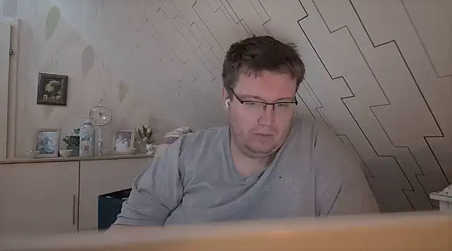 Snapshot of der_alex38 chatting on 02.11.25 der alex38 online show from 02.11.25