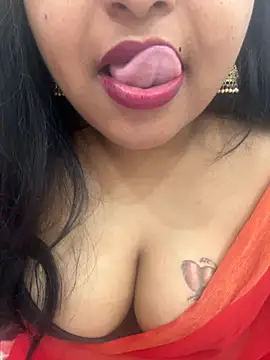 Snapshot of Ashwini_Gowda_91 chatting on 11.15.25 Ashwini Gowda 91 online show from 11.15.25