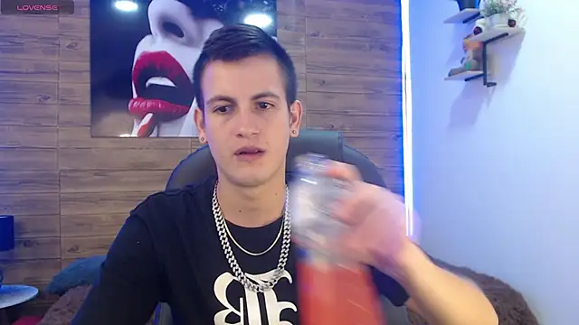 Snapshot of Cerokershelby chatting on 03.16.25 Cerokershelby online show from 03.16.25