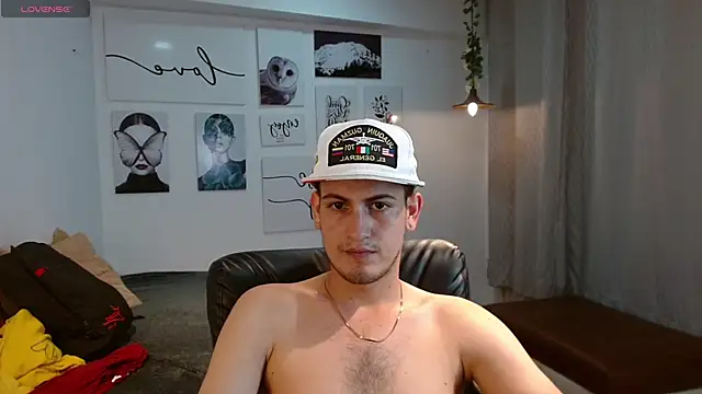 Snapshot of Cerokershelby chatting on 11.25.25 Cerokershelby online show from 11.25.25