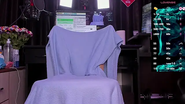 Raissa sky26 online show from 09.23.25