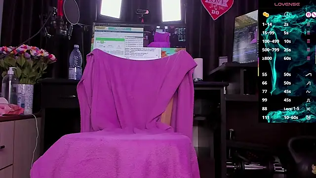 Raissa sky26 online show from 10.19.25