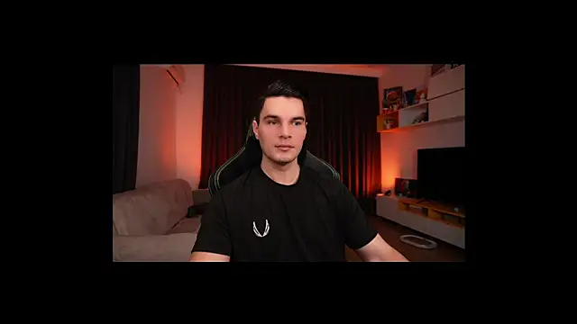 Snapshot of billypassion chatting on 02.04.25 billypassion online show from 02.04.25