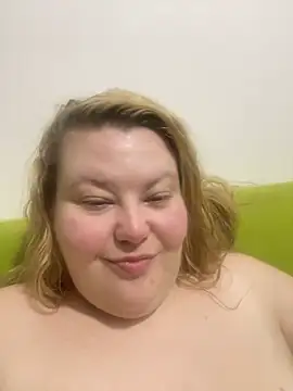 Busty-BBW-Emilie online show from 01.01.25
