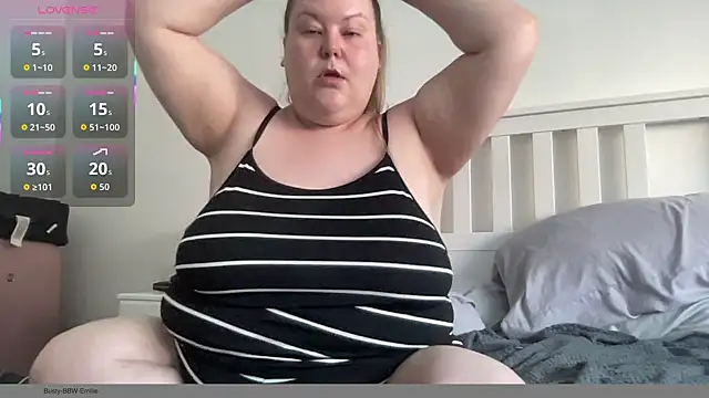 Busty-BBW-Emilie online show from 09.18.25